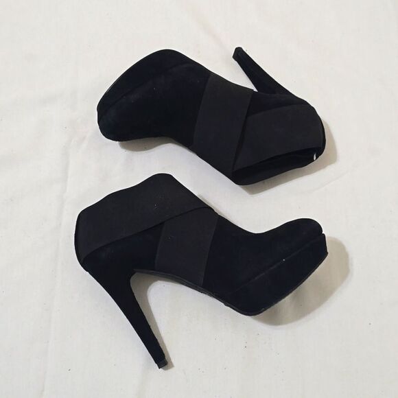 Stuart Weitzman | Kilgore black suede ankle boots 7.5 - Picture 1 of 12